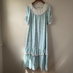 Vintage Cottage Mako Muumuu Dress | 80s 90s Hawaiian